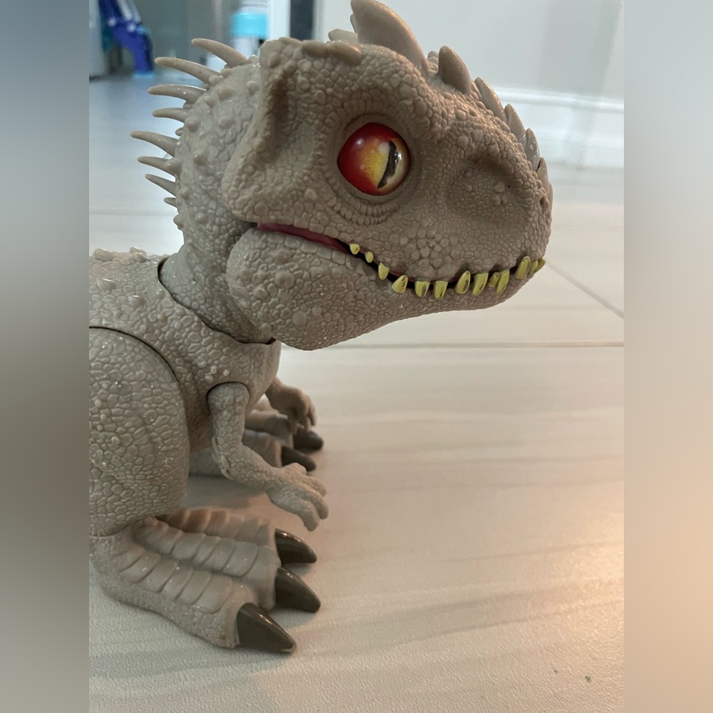 Jurassic World Camp Cretaceous Indominus rex interactive dinosaur - Picture 6 of 12